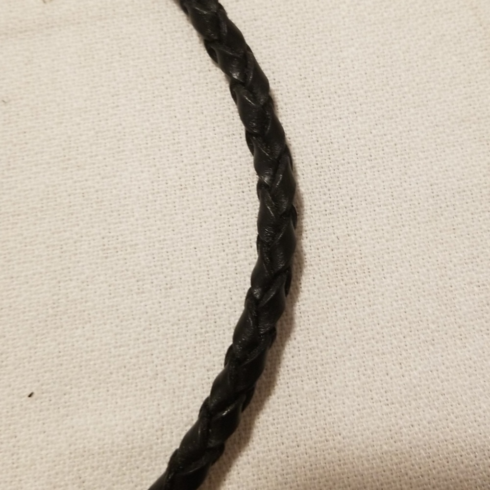 Braided leather chocker, new - Picture 5 of 11